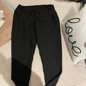 Textured Scrunch Leggings
